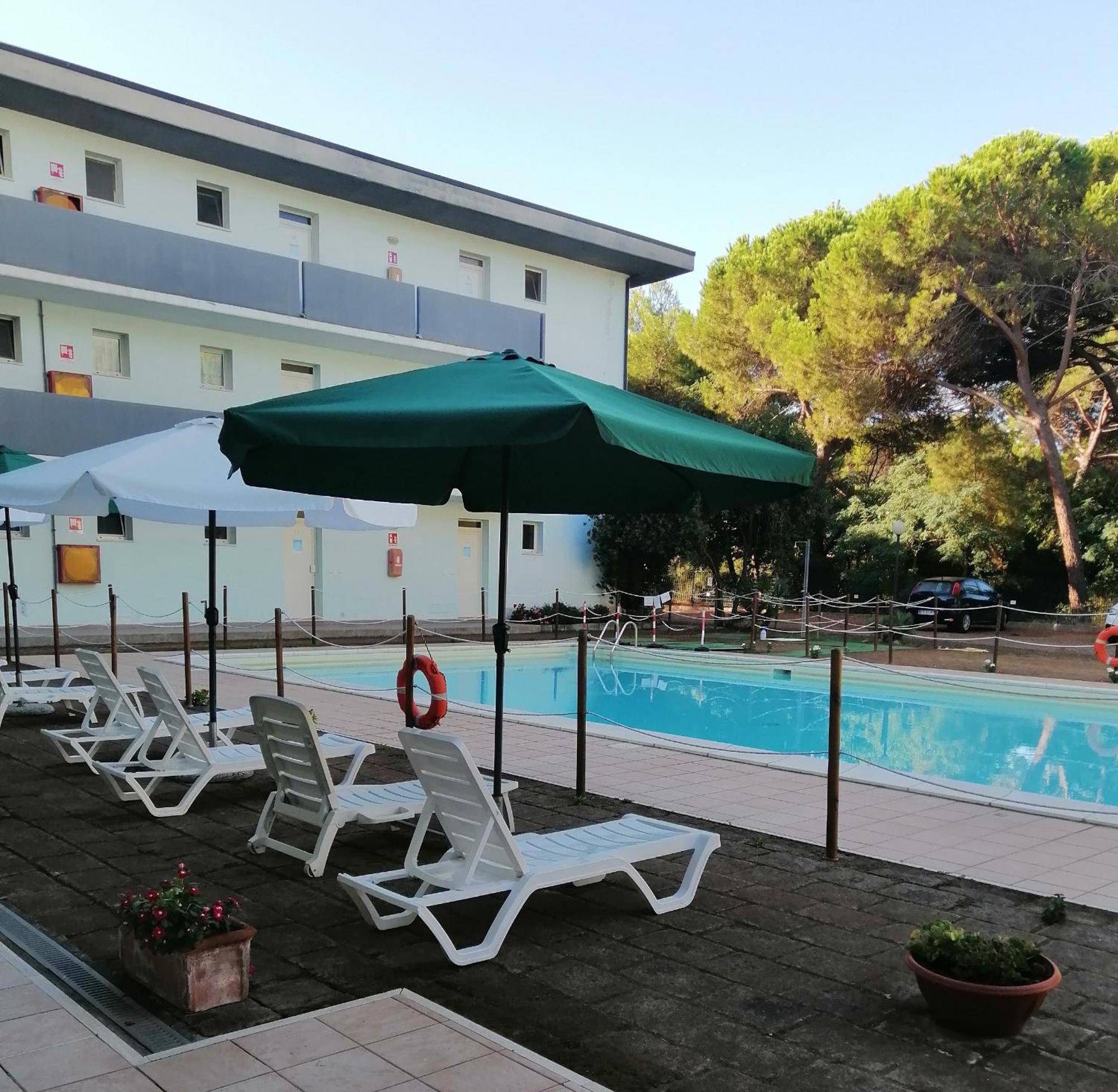 Residence Verde Pineta Principina a Mare Exterior photo